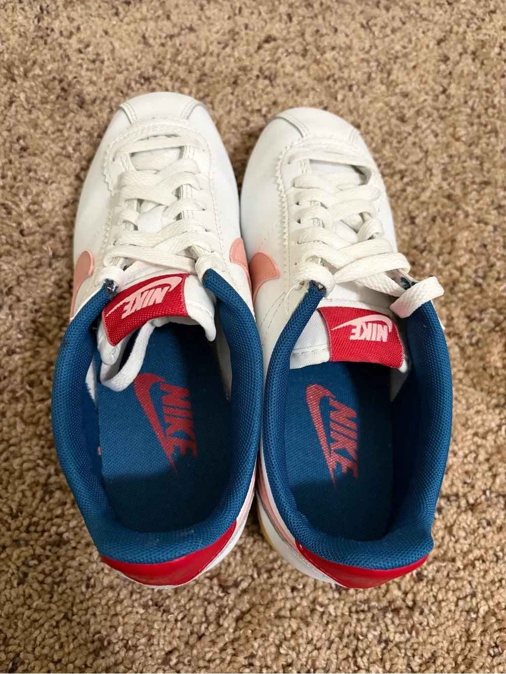 Nike Women's Cortez Sneaker 'Coral Stardust' 807471-114 Size 6
